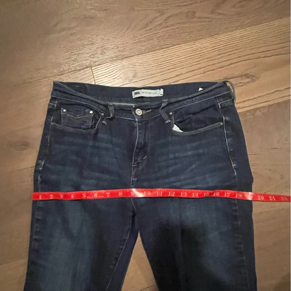 👖NWOT Levi’s 505 women’s denim jeans, 32 inch waist Measurements in pictures - Picture 7 of 12